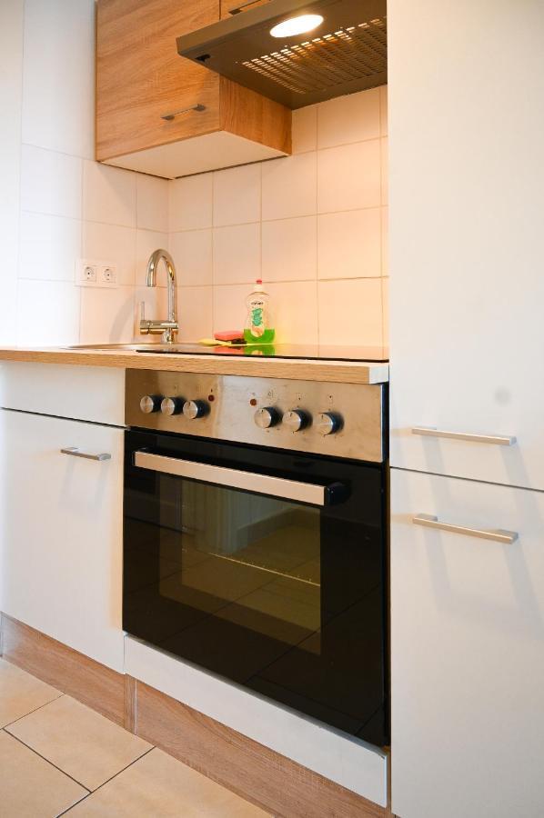 Bright Apartment Augarten Wina Bagian luar foto