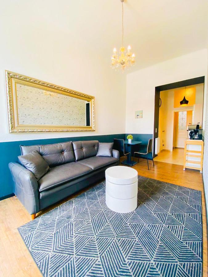 Bright Apartment Augarten Wina Bagian luar foto